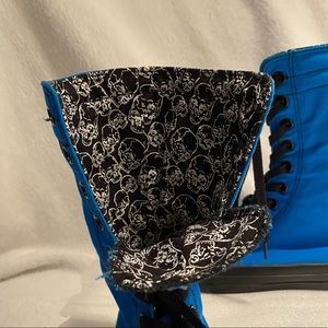 Skull Printed Blue Calve-High Converse All Stars